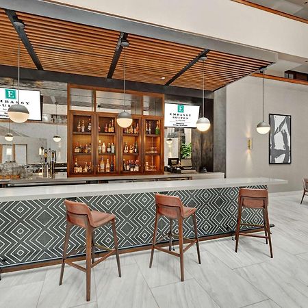 Embassy Suites By Hilton Oklahoma City Will Rogers Airport Экстерьер фото