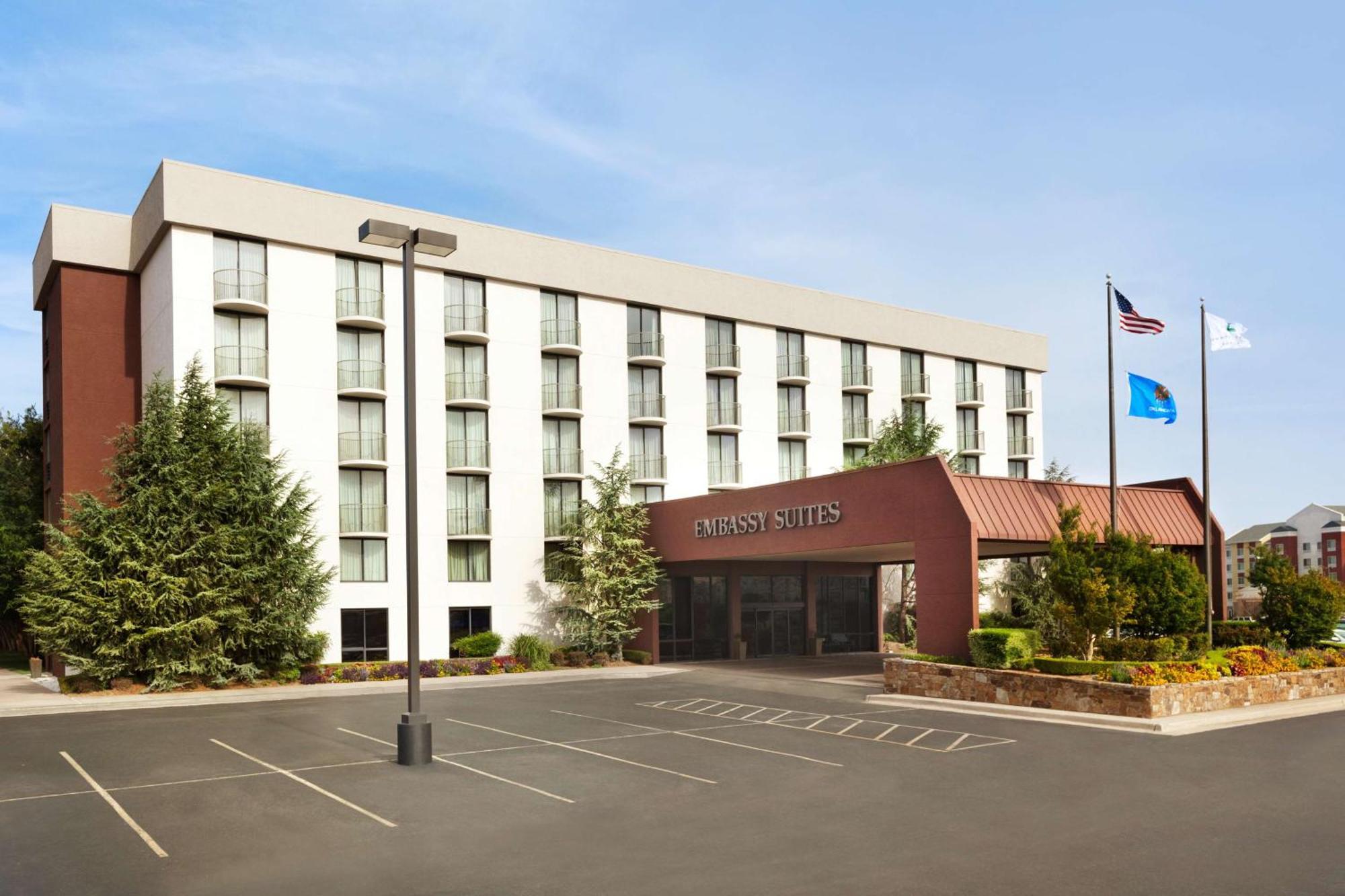 Embassy Suites By Hilton Oklahoma City Will Rogers Airport Экстерьер фото