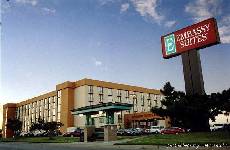 Embassy Suites By Hilton Oklahoma City Will Rogers Airport Экстерьер фото