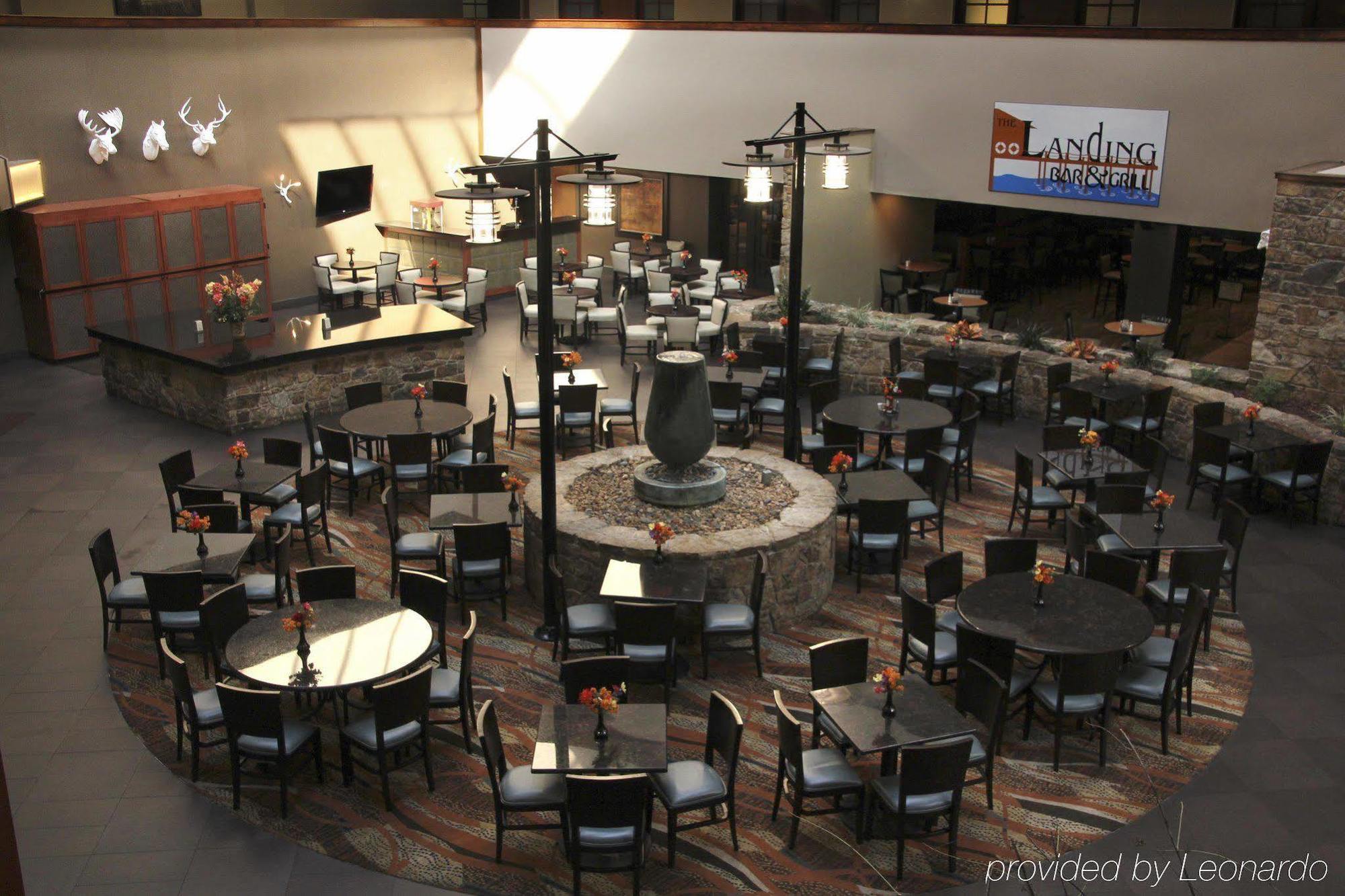 Embassy Suites By Hilton Oklahoma City Will Rogers Airport Экстерьер фото
