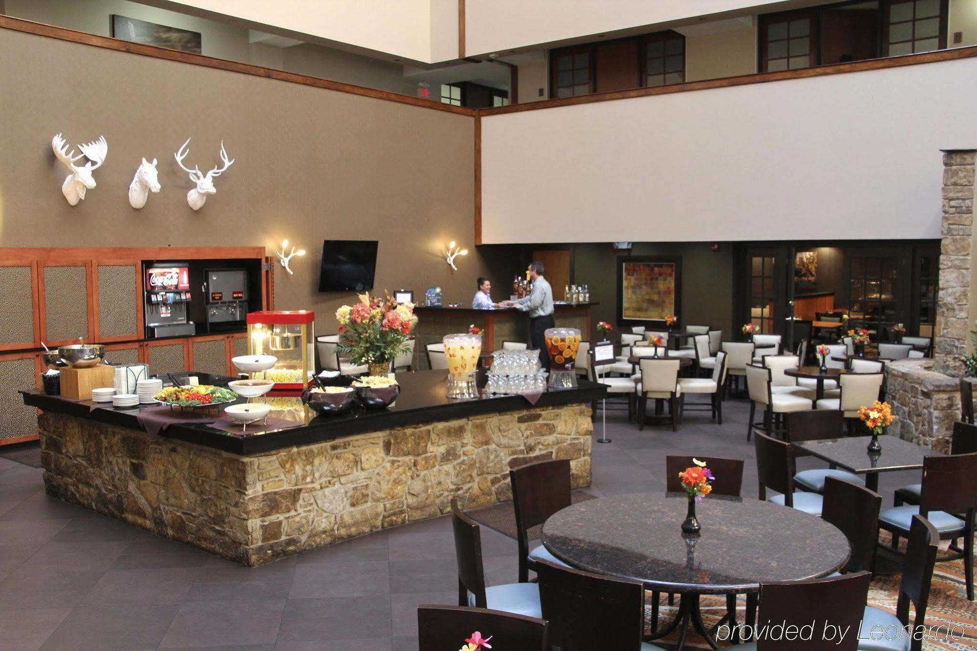 Embassy Suites By Hilton Oklahoma City Will Rogers Airport Экстерьер фото