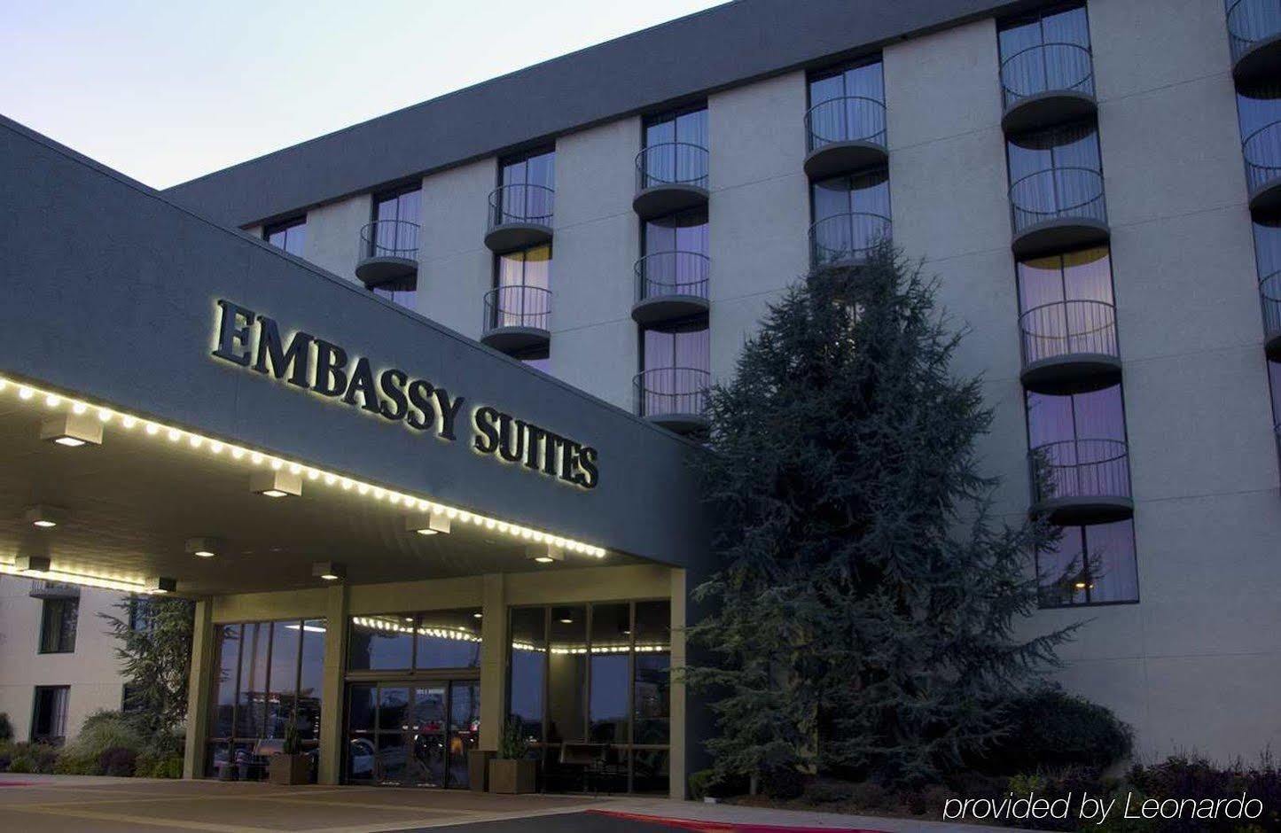 Embassy Suites By Hilton Oklahoma City Will Rogers Airport Экстерьер фото