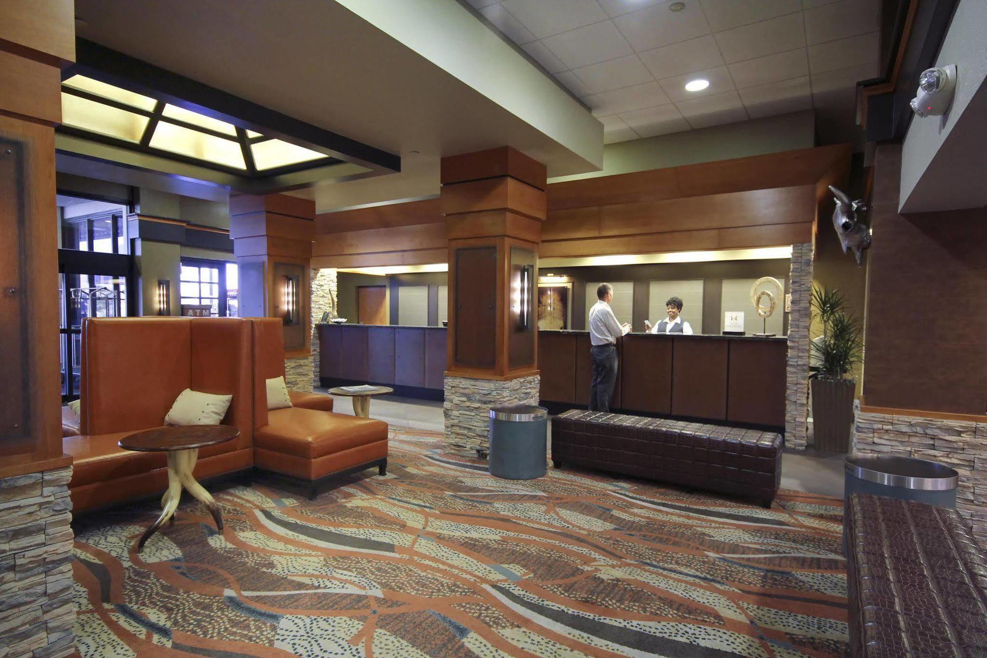 Embassy Suites By Hilton Oklahoma City Will Rogers Airport Экстерьер фото