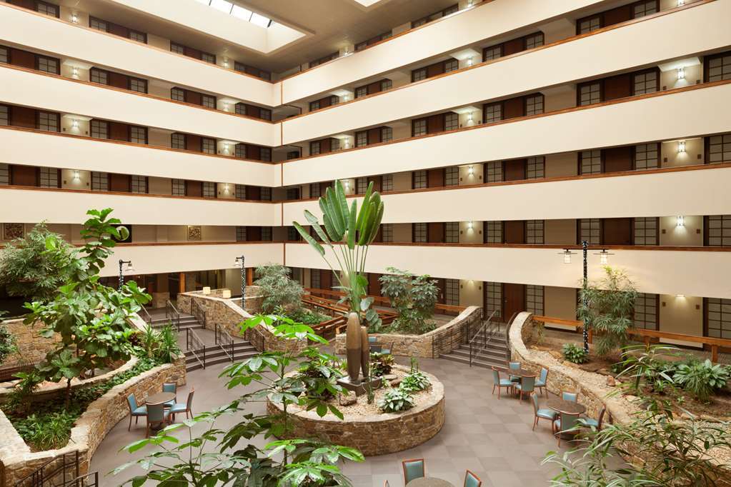 Embassy Suites By Hilton Oklahoma City Will Rogers Airport Интерьер фото